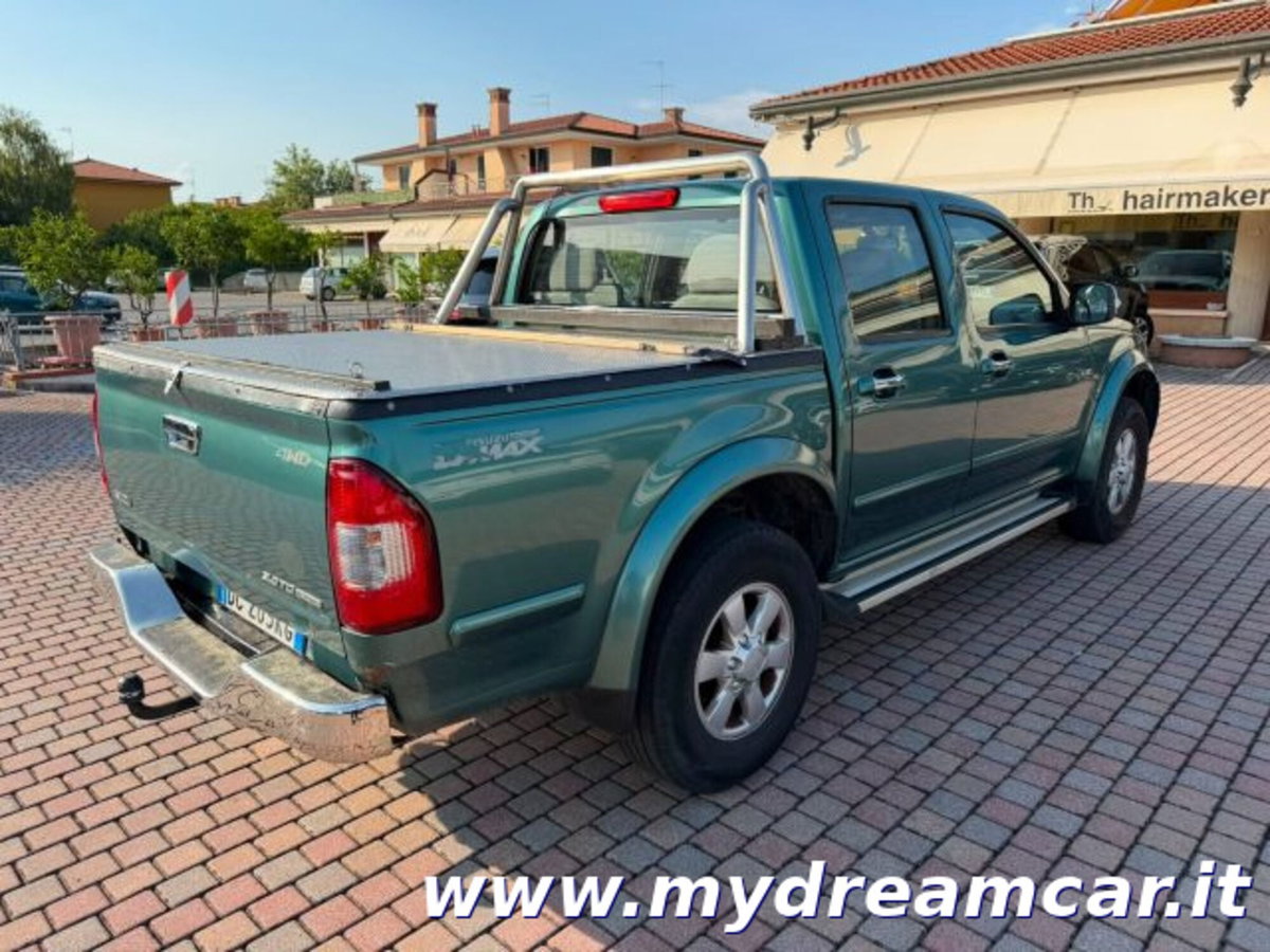 Isuzu D-Max Pick-up 3.0 TD cat Crew Cab 4WD Pick-up LS (5)