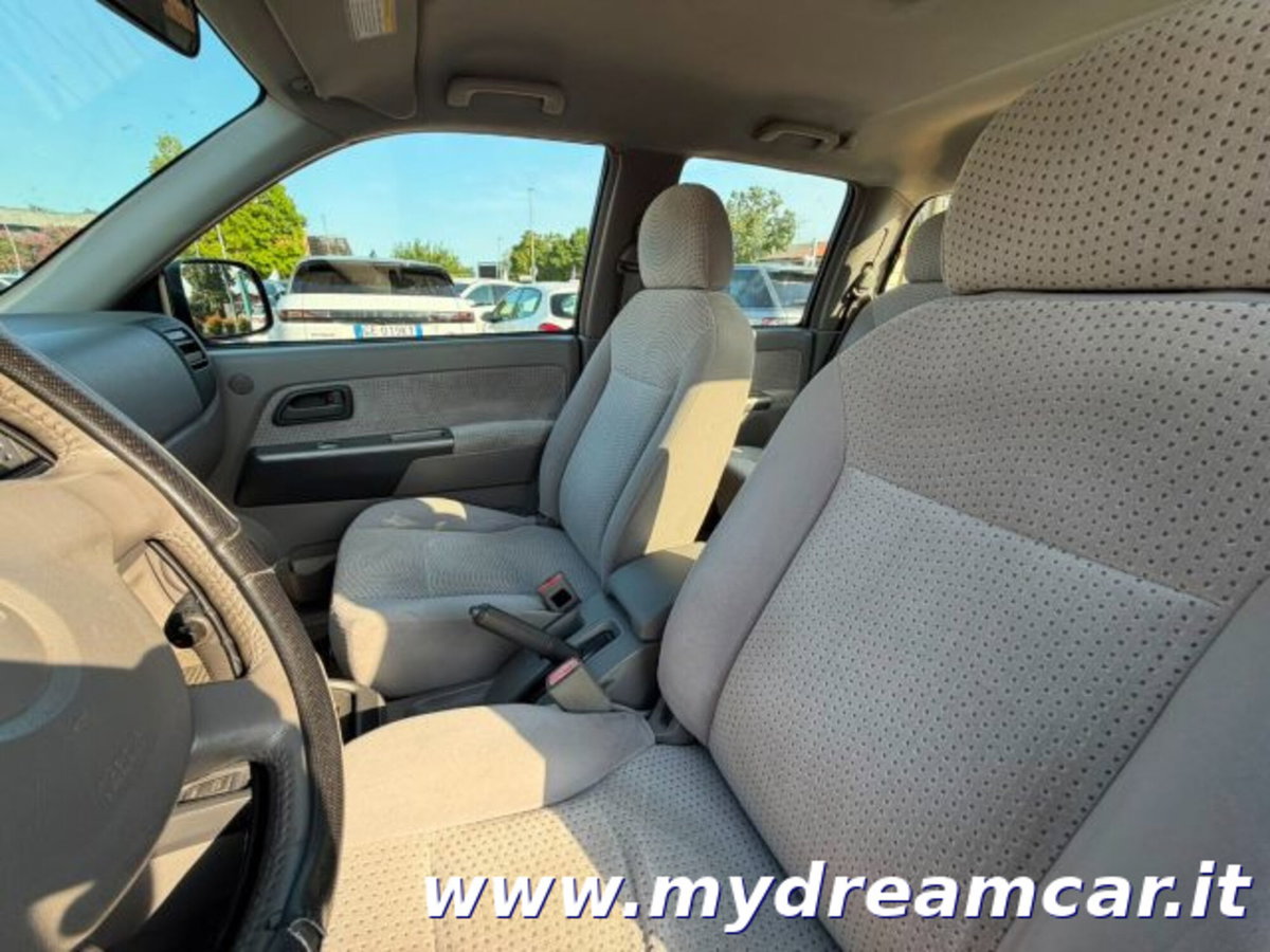 Isuzu D-Max Pick-up 3.0 TD cat Crew Cab 4WD Pick-up LS (8)