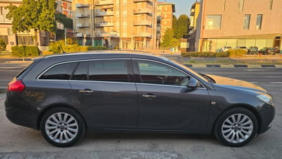 Opel Insignia Station Wagon Turbo 180CV Sports Cosmo (3)