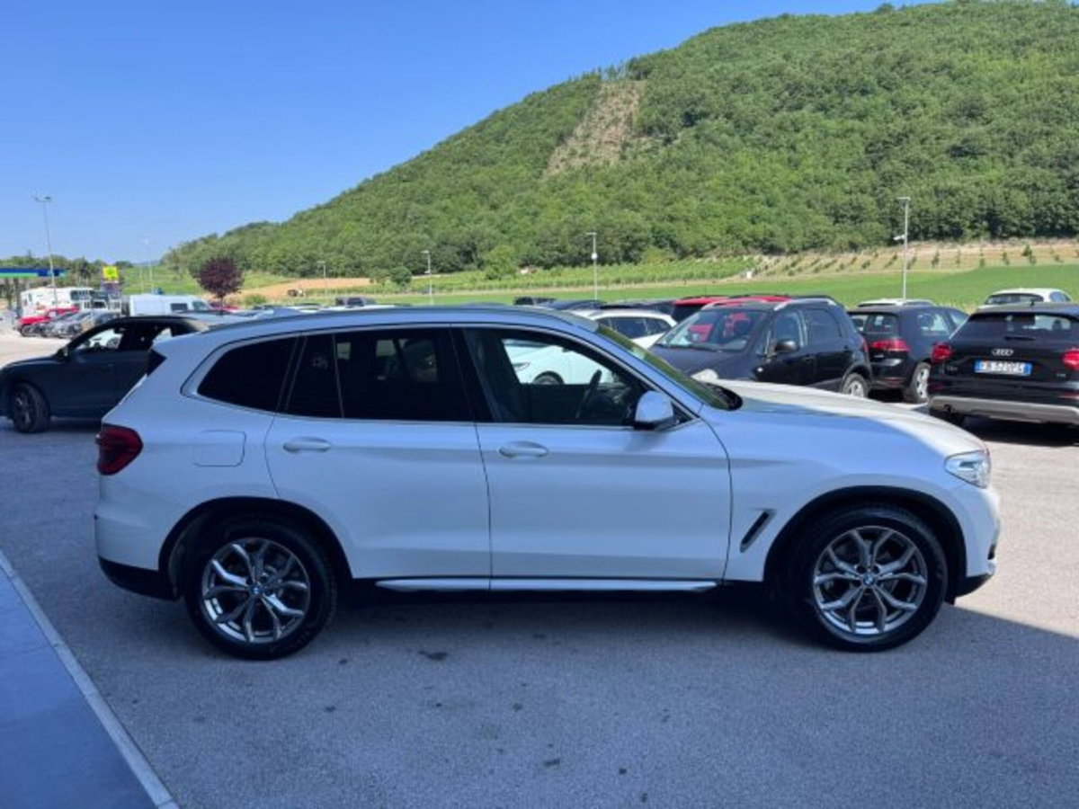 BMW X3 xDrive20d Business Advantage (4)