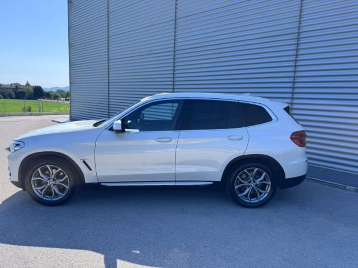 BMW X3 xDrive20d Business Advantage (8)