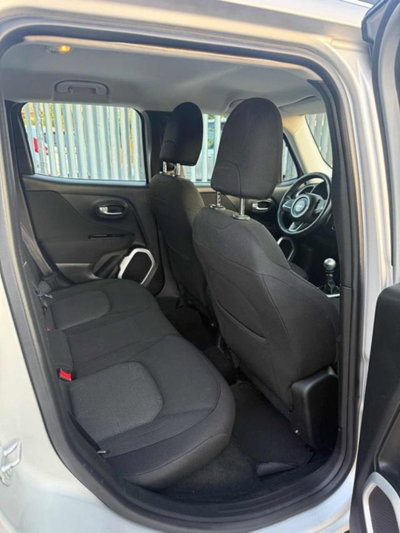 Jeep Renegade 1.6 Mjt 120 CV Longitude (12)