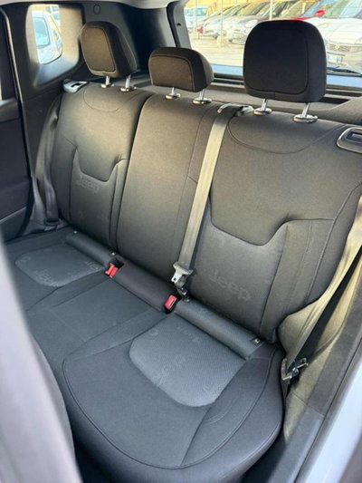 Jeep Renegade 1.6 Mjt 120 CV Longitude (14)