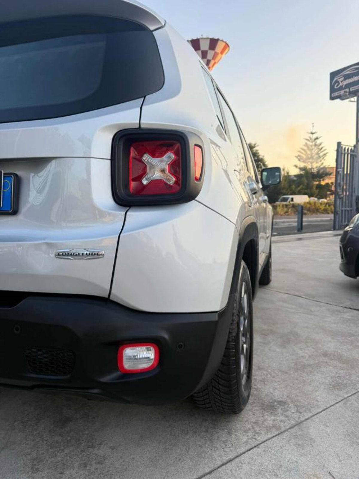 Jeep Renegade 1.6 Mjt 120 CV Longitude (4)