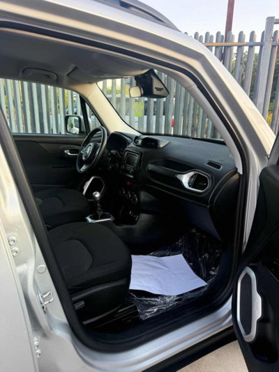 Jeep Renegade 1.6 Mjt 120 CV Longitude (8)