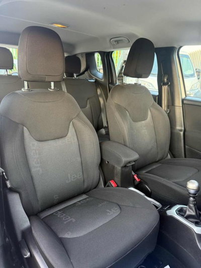 Jeep Renegade 1.6 Mjt 120 CV Longitude (9)