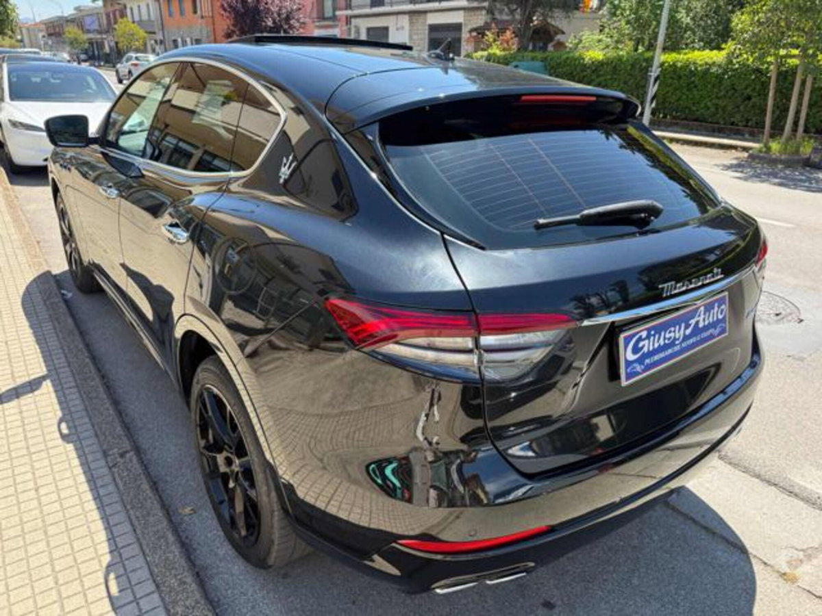 Maserati Levante Levante MHEV 330 CV AWD GT (4)