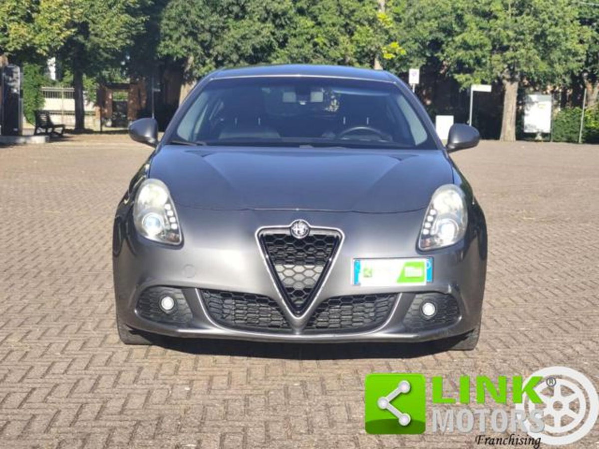 Alfa Romeo Giulietta 1.6 JTDm-2 Giulietta (2)