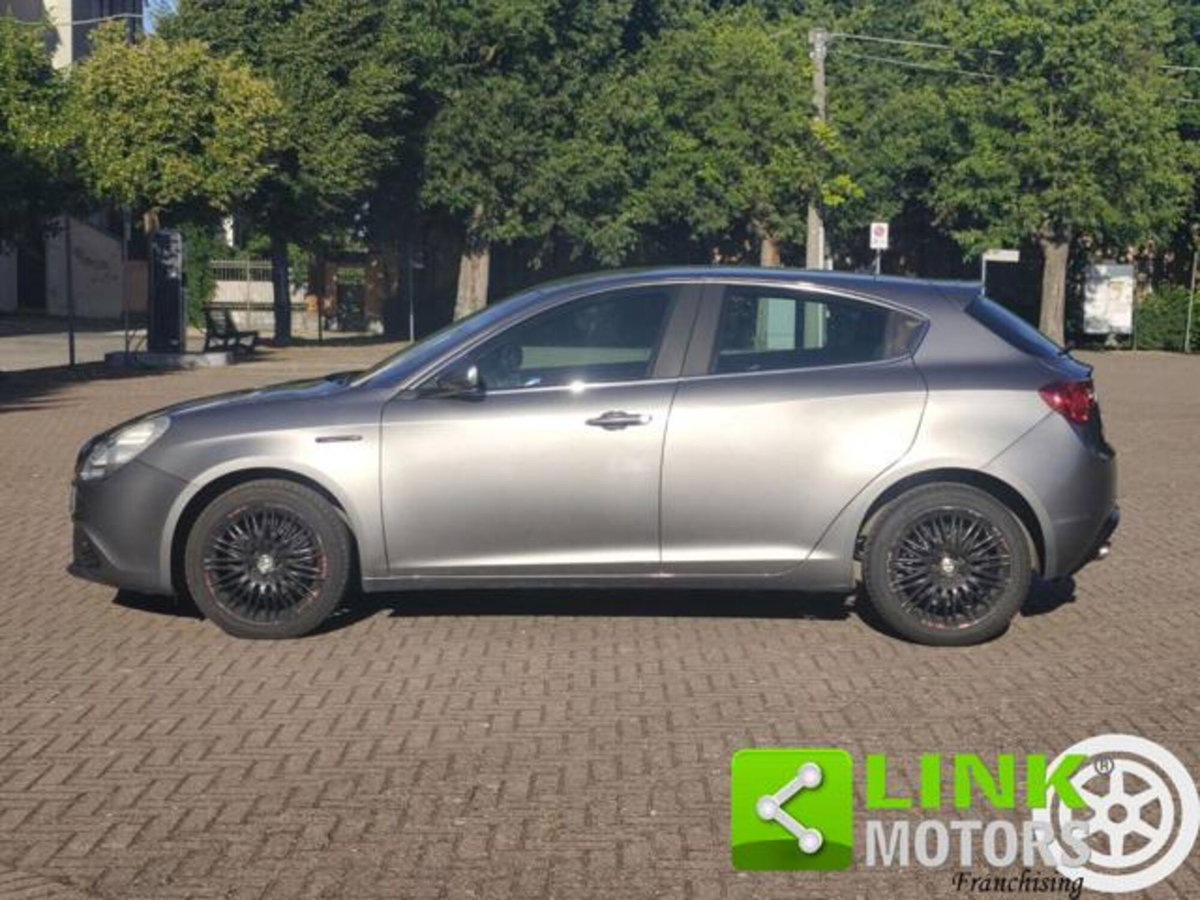 Alfa Romeo Giulietta 1.6 JTDm-2 Giulietta (7)