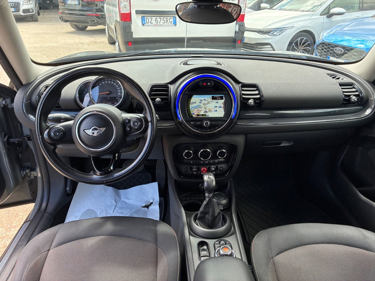 MINI Mini Clubman 2.0 Cooper D Untold Clubman (14)