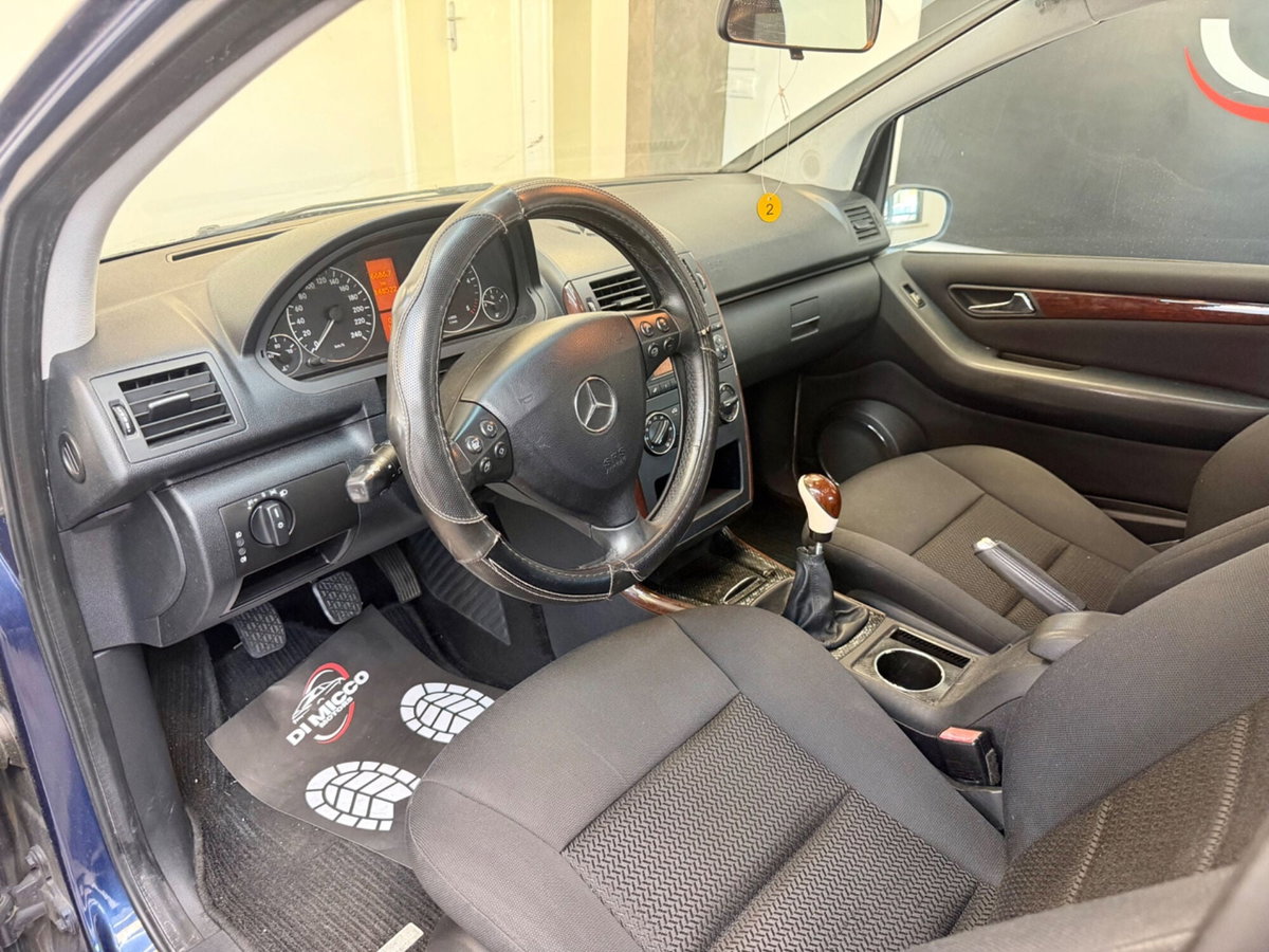 Mercedes-Benz Classe A 180 CDI Elegance (10)