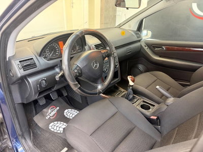 Mercedes-Benz Classe A 180 CDI Elegance (10)