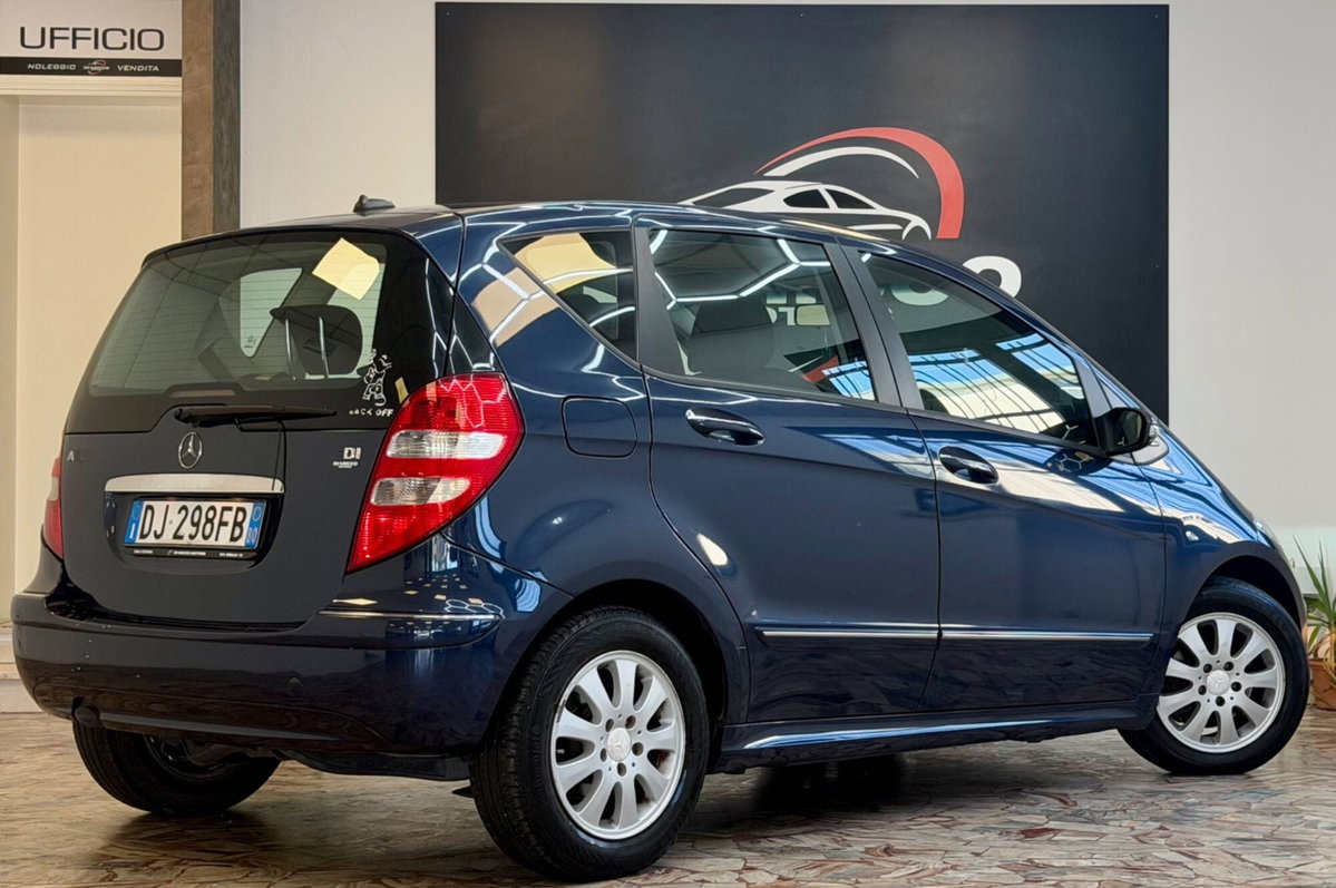 Mercedes-Benz Classe A 180 CDI Elegance (5)