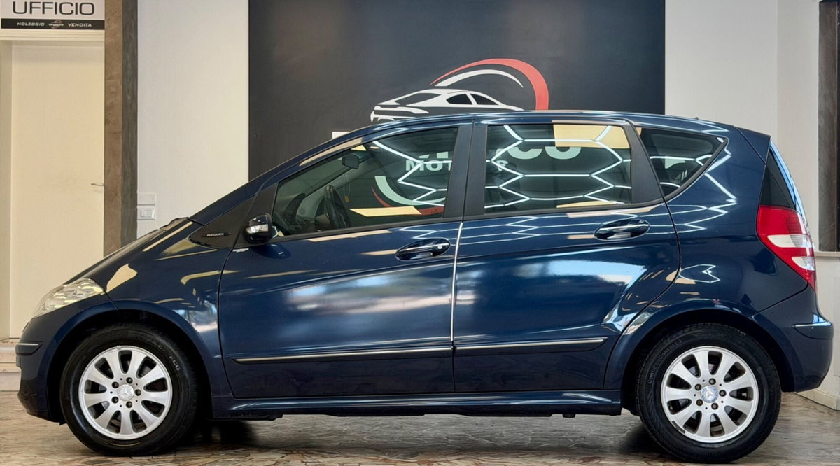 Mercedes-Benz Classe A 180 CDI Elegance (8)