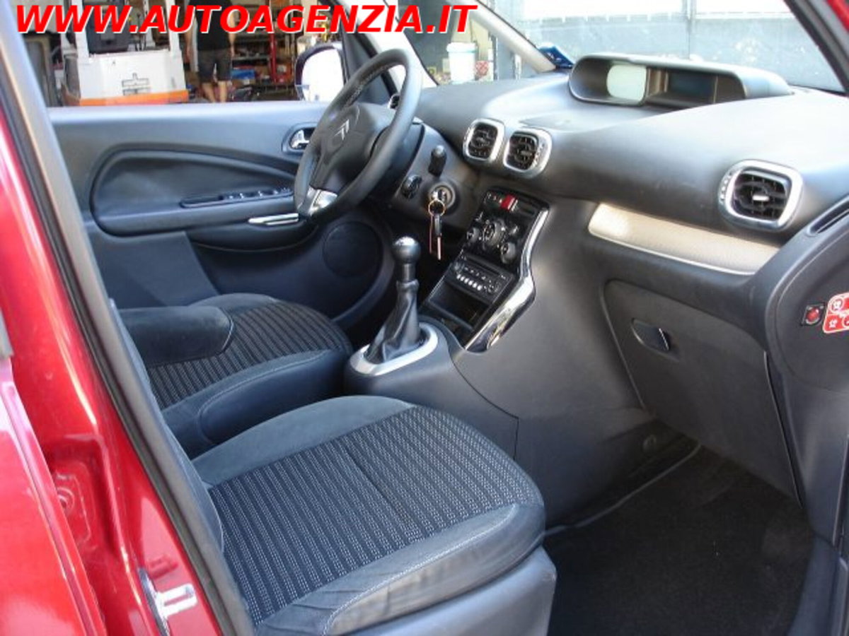 Citroen C3 Picasso 1.6 HDi 90 Exclusive Theatre (12)