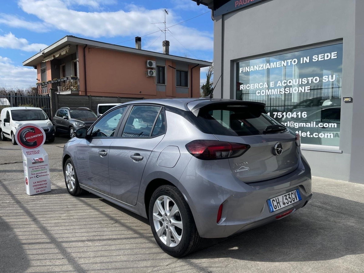 Opel Corsa 1.2 Edition (4)