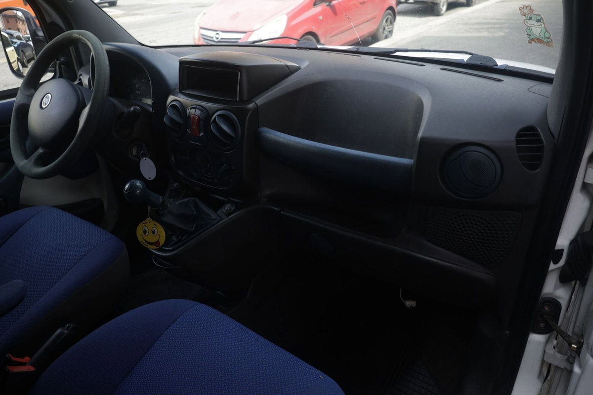 Fiat Doblò 1.9 JTD cat ELX (3)