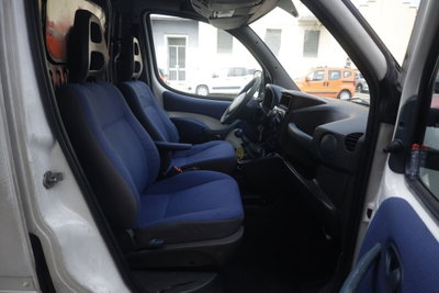 Fiat Doblò 1.9 JTD cat ELX (6)