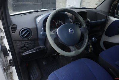Fiat Doblò 1.9 JTD cat ELX (8)