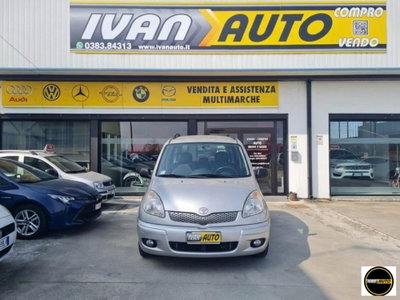 Toyota Yaris 1.3i 16V cat Sol Blue '03 usata