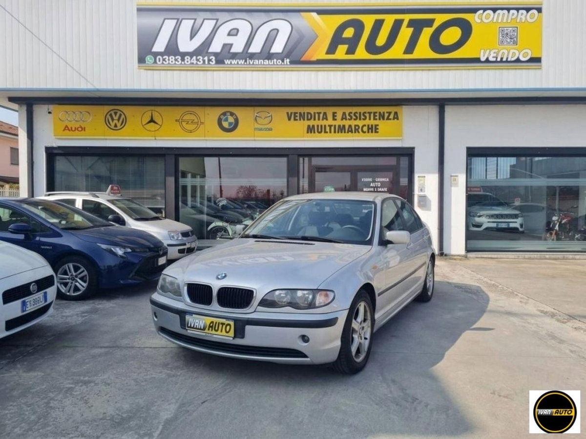 BMW Serie 3 323i 24V cat 4 porte