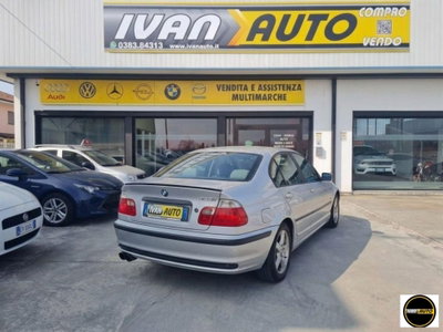 BMW Serie 3 323i 24V cat 4 porte (2)
