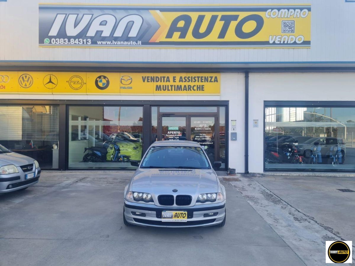 BMW Serie 3 323i cat 4 porte