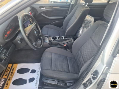 BMW Serie 3 323i cat 4 porte (11)