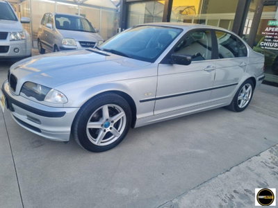 BMW Serie 3 323i cat 4 porte (4)