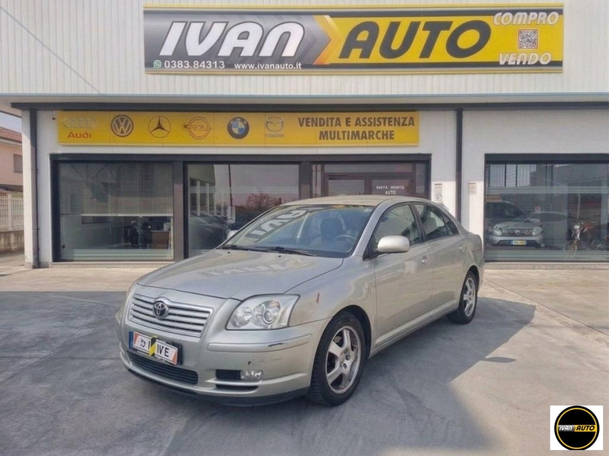 Toyota Avensis Verso 2.0 16V