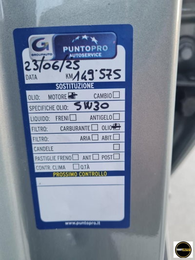 Toyota Avensis Verso 2.0 16V (15)