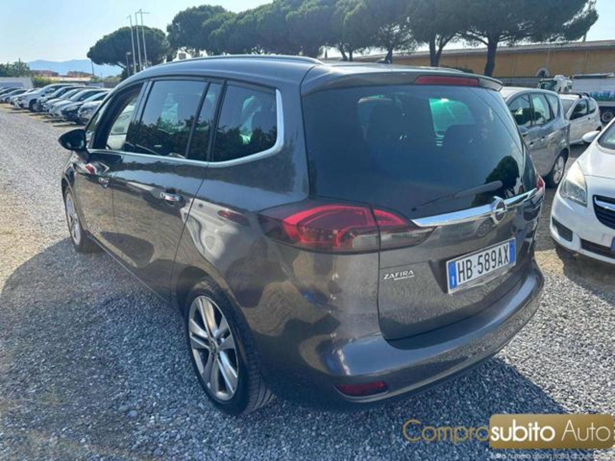 Opel Zafira Tourer 2.0 CDTi 130CV Cosmo (4)