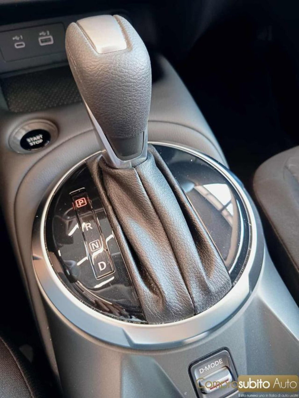 Nissan Juke 1.6 hev N-Connecta (11)