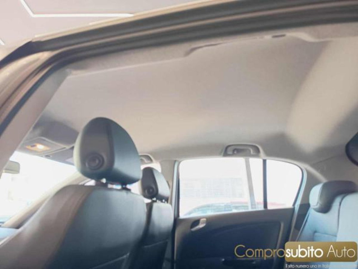 Opel Corsa 1.2 85CV 5 porte GPL-TECH Edition (14)