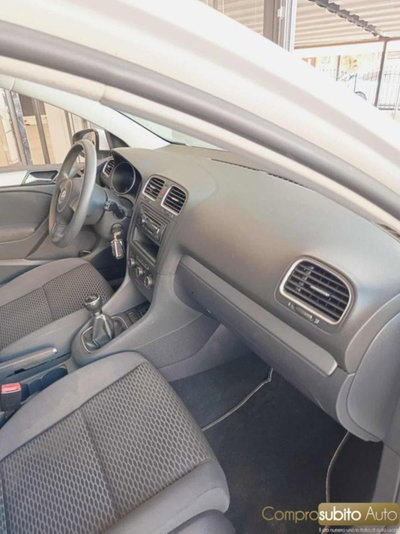 Volkswagen Golf 1.6 TDI DPF 5p. Comfortline (16)