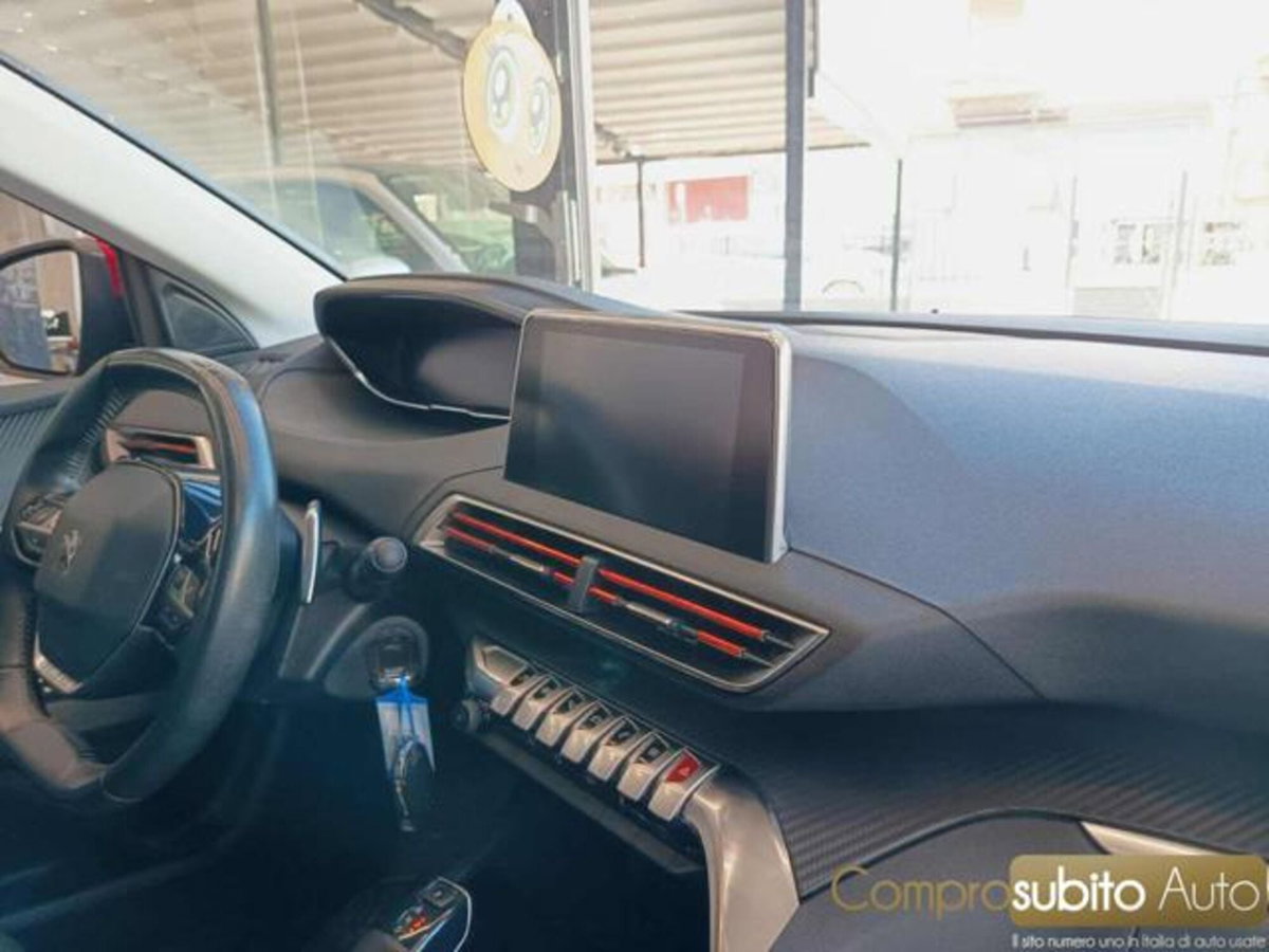 Peugeot 5008 BlueHDi 130 S&S EAT8 Allure (14)
