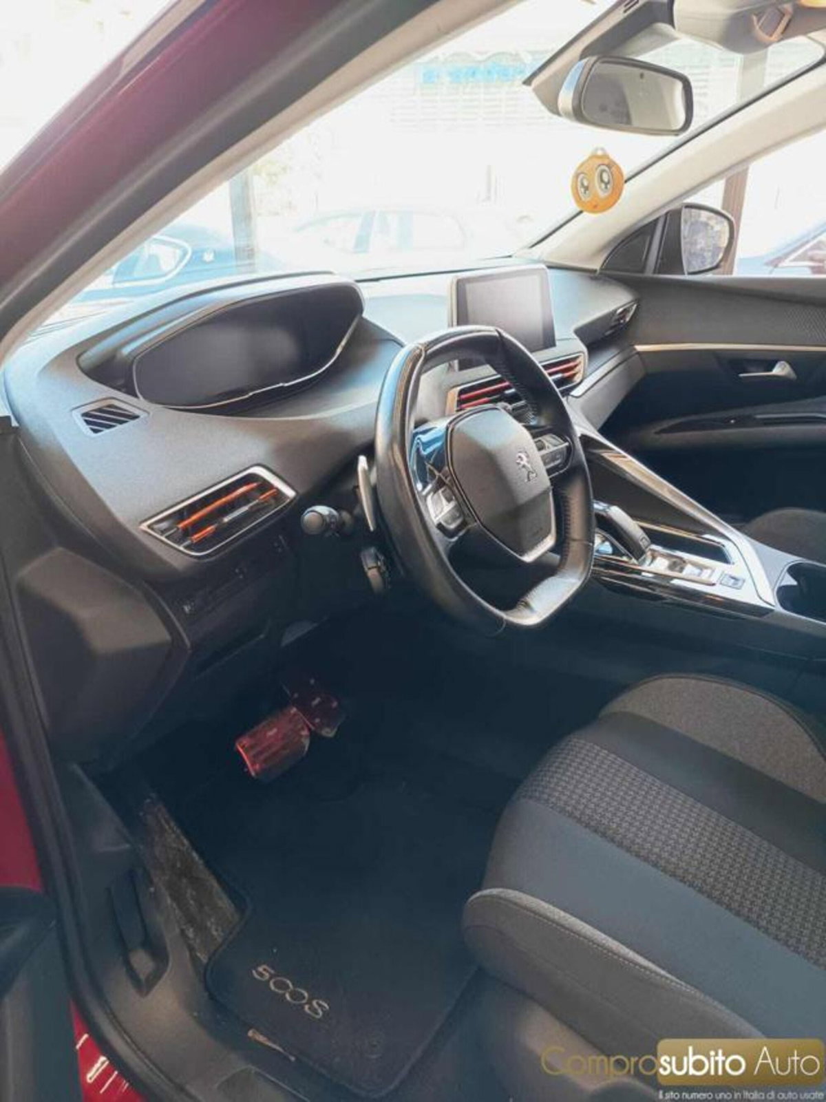 Peugeot 5008 BlueHDi 130 S&S EAT8 Allure (19)