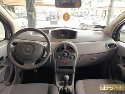 Renault Modus 1.2 16V Confort Dynamique (17)