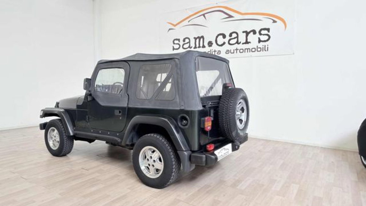Jeep Wrangler 2.5 cat Soft top (EU) (2)