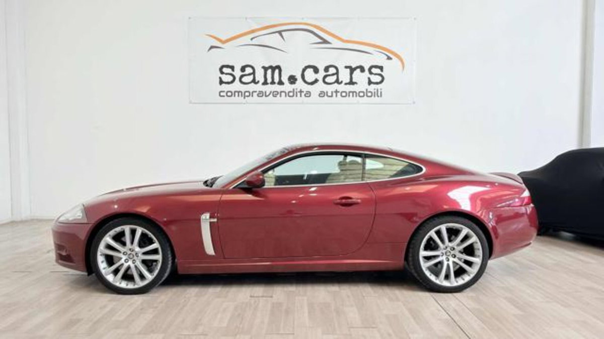 Jaguar XKR 4.2 V8 Portfolio Coupé (2)