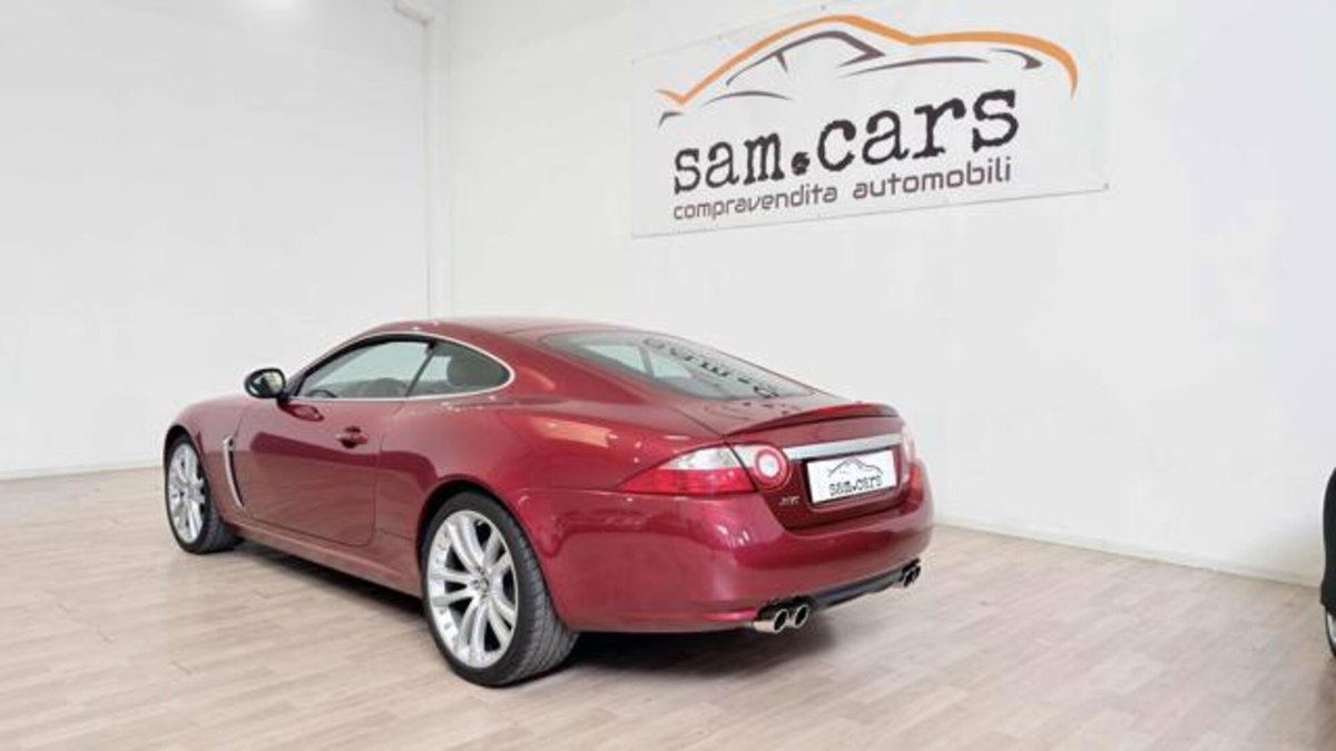 Jaguar XKR 4.2 V8 Portfolio Coupé (3)