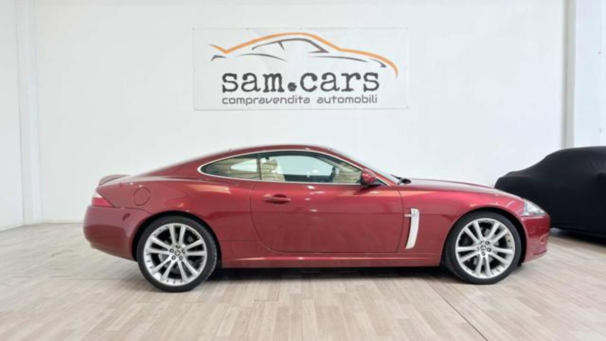Jaguar XKR 4.2 V8 Portfolio Coupé (6)