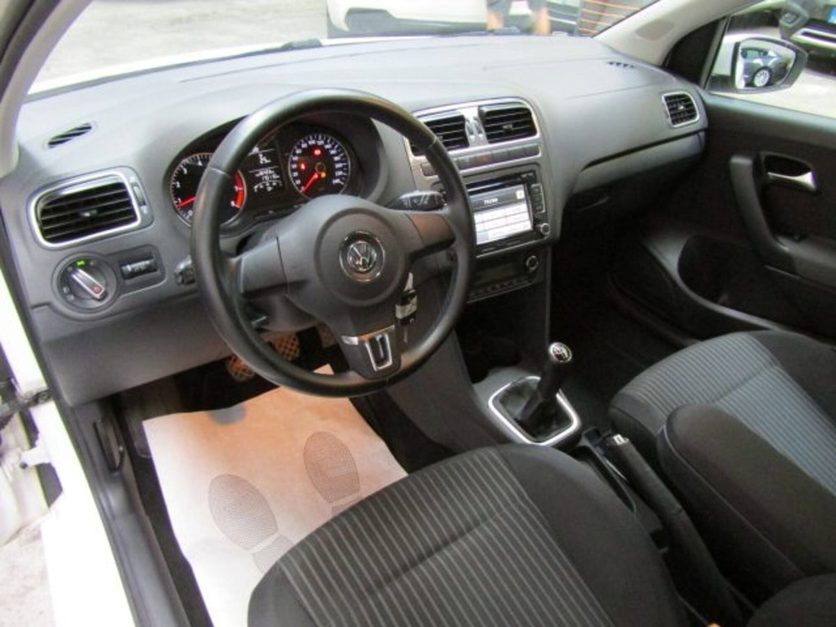 Volkswagen Polo 1.4 3 porte Highline (10)