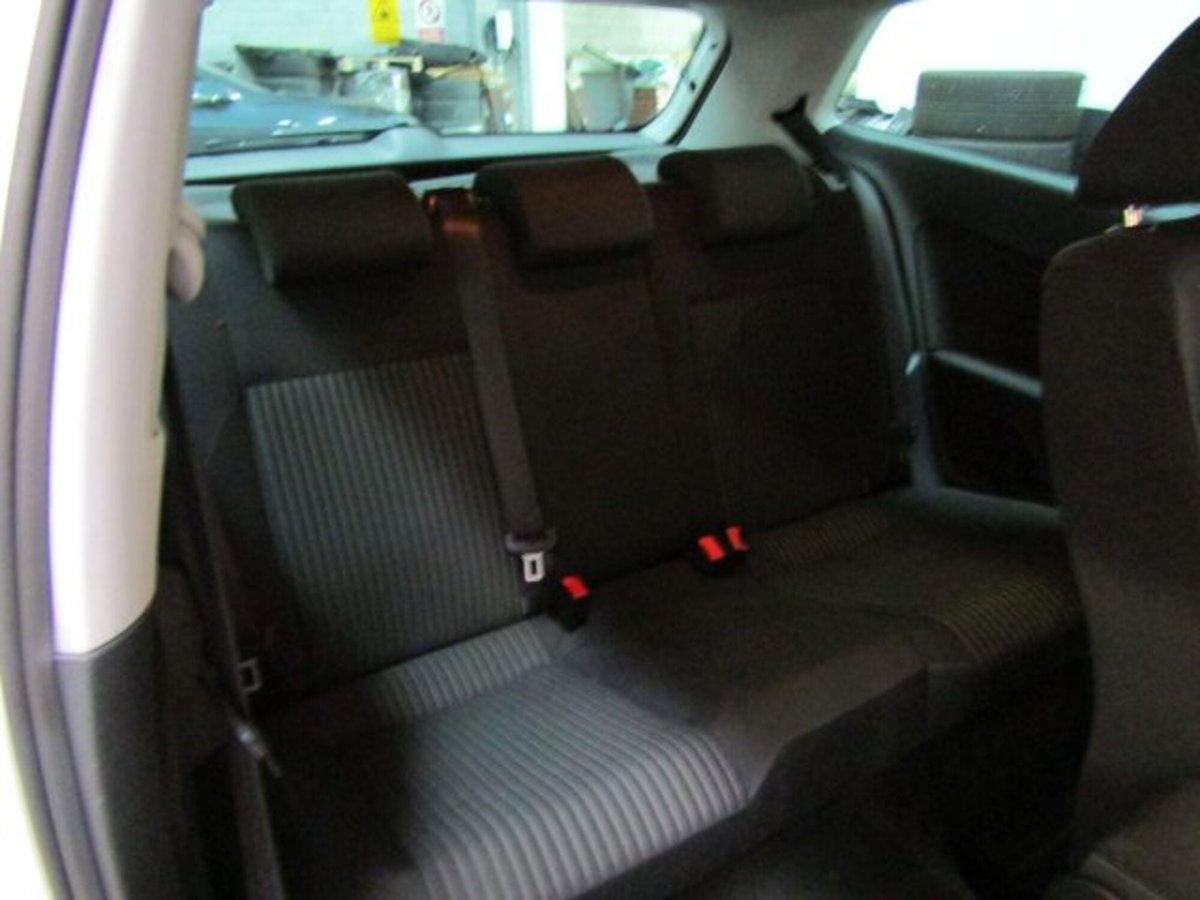 Volkswagen Polo 1.4 3 porte Highline (13)
