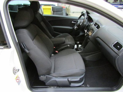 Volkswagen Polo 1.4 3 porte Highline (14)
