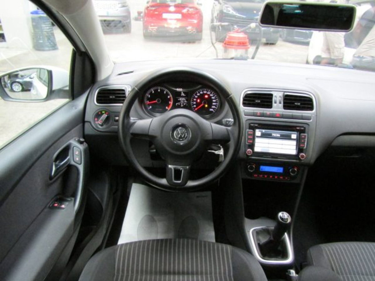 Volkswagen Polo 1.4 3 porte Highline (17)