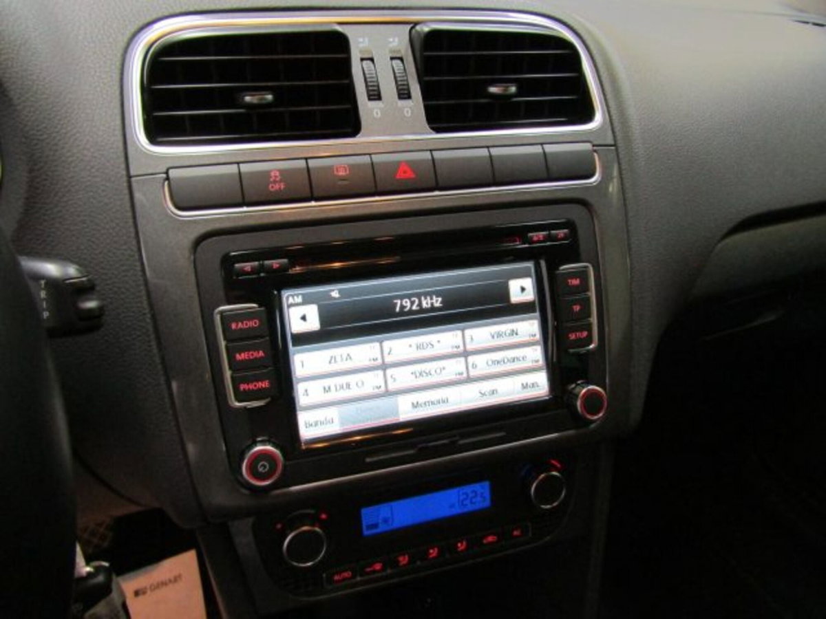 Volkswagen Polo 1.4 3 porte Highline (20)