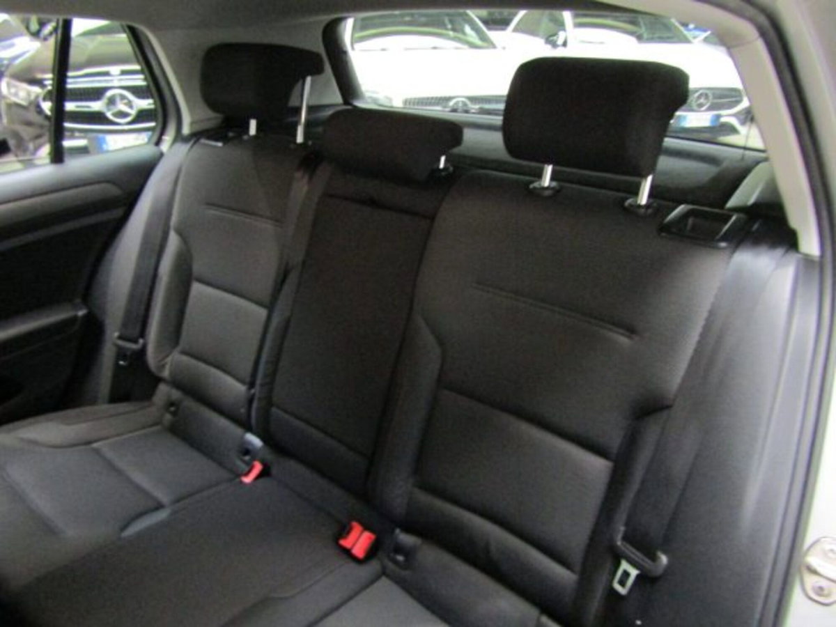 Volkswagen Golf 1.2 TSI 5p. Comfortline (12)
