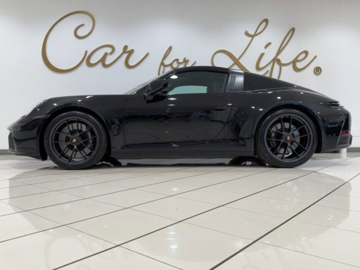 Porsche 911 Cabrio Targa 3.6 4 GTS auto (12)