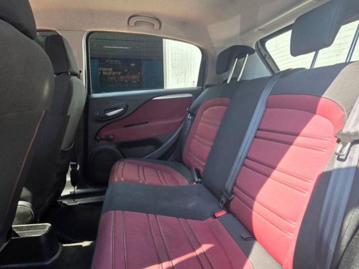 Fiat Punto Evo 1.3 Mjt 75 CV 5 porte Dynamic (17)
